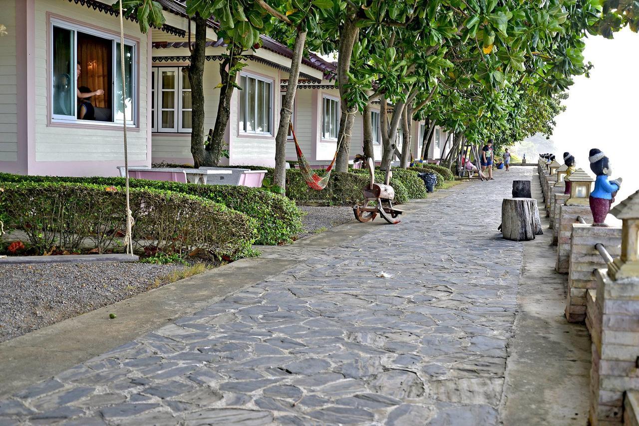 The Iris Resort Chao Lao Beach Esterno foto